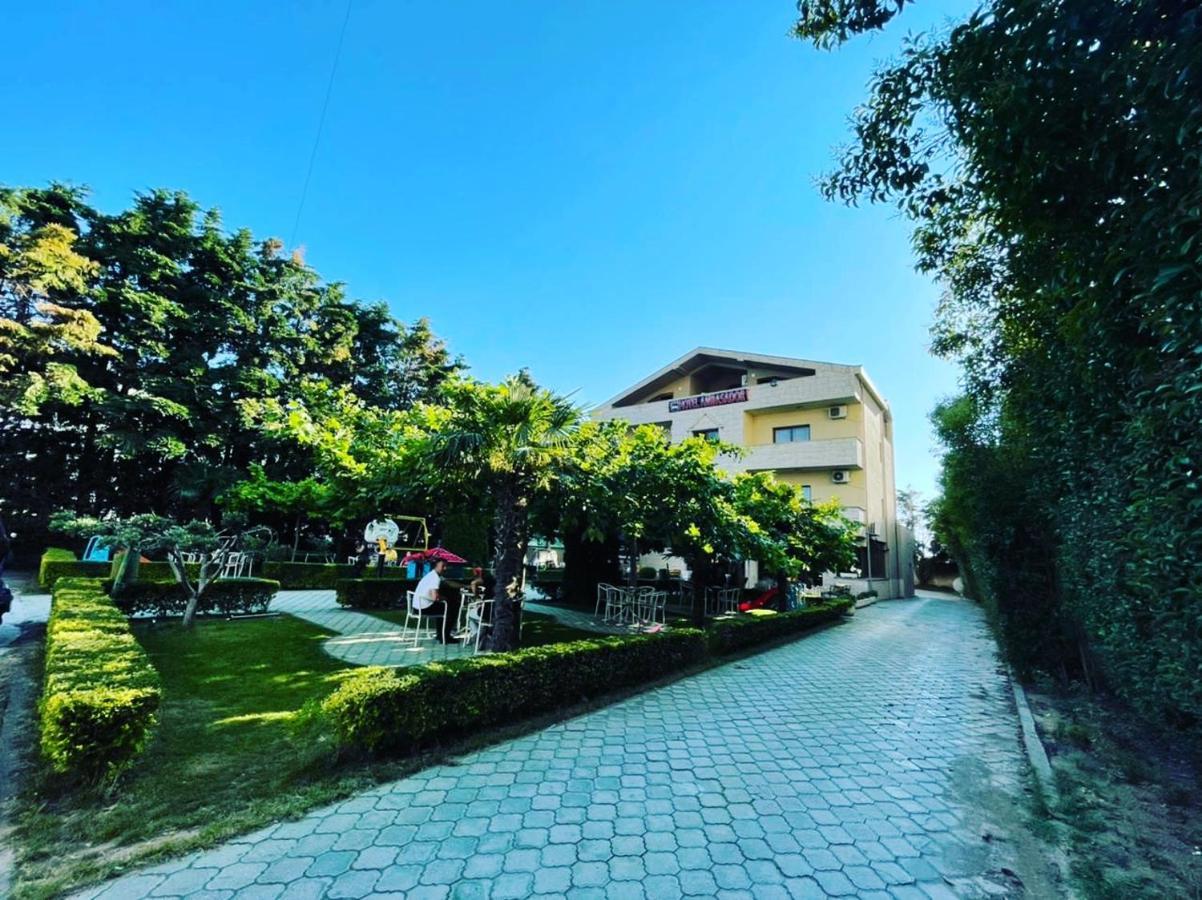 Hotel Ambasador Garden Lezhë Eksteriør billede